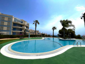 Punta Glea - Bajo con jardin y vista al mar.